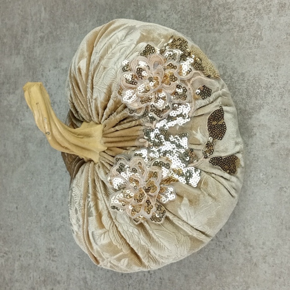 🍂🍒 Fabric Floral Sequin Pumpkin
